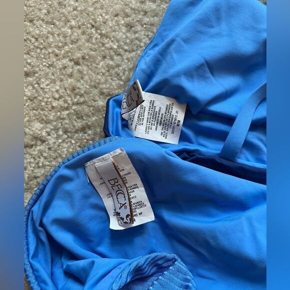 New BECCA Color block swimsuit - Picture 4 of 4